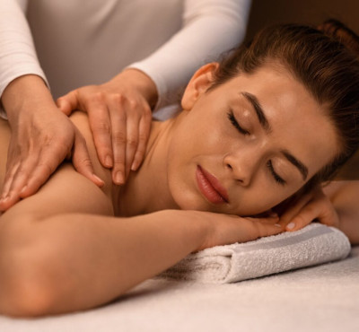 Massaggio cervicale Il massaggio varenna